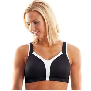 Moving Comfort Medium Impact Vero Sports Bra C/D Black Athletic Running Size M